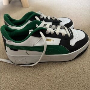 Puma Men's Black and Green Sneakers